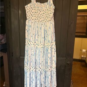Elegant Blue and White Floral Maxi Dress